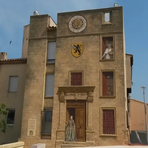Salon-de-Provence, l'entrée du Château de l'Empéri